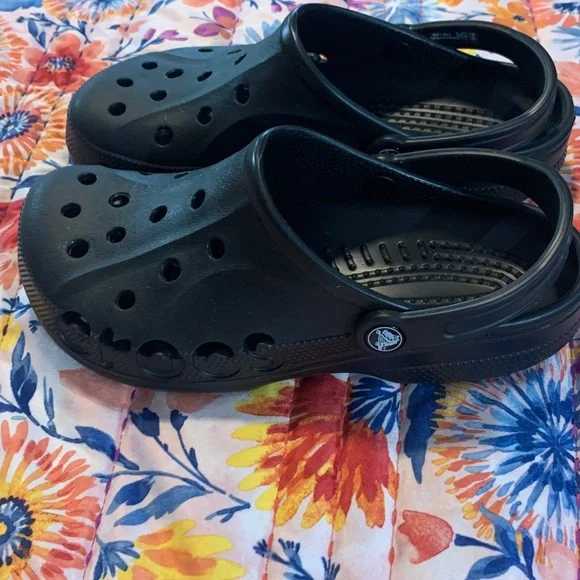 Crocs - Picture 3 of 7